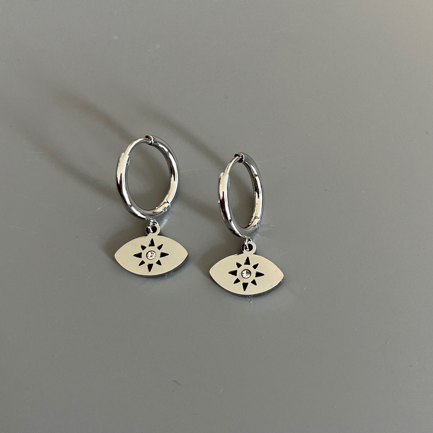 Nymphen Ohrringe mit Auge, Mataki, Evil Eye (silver)