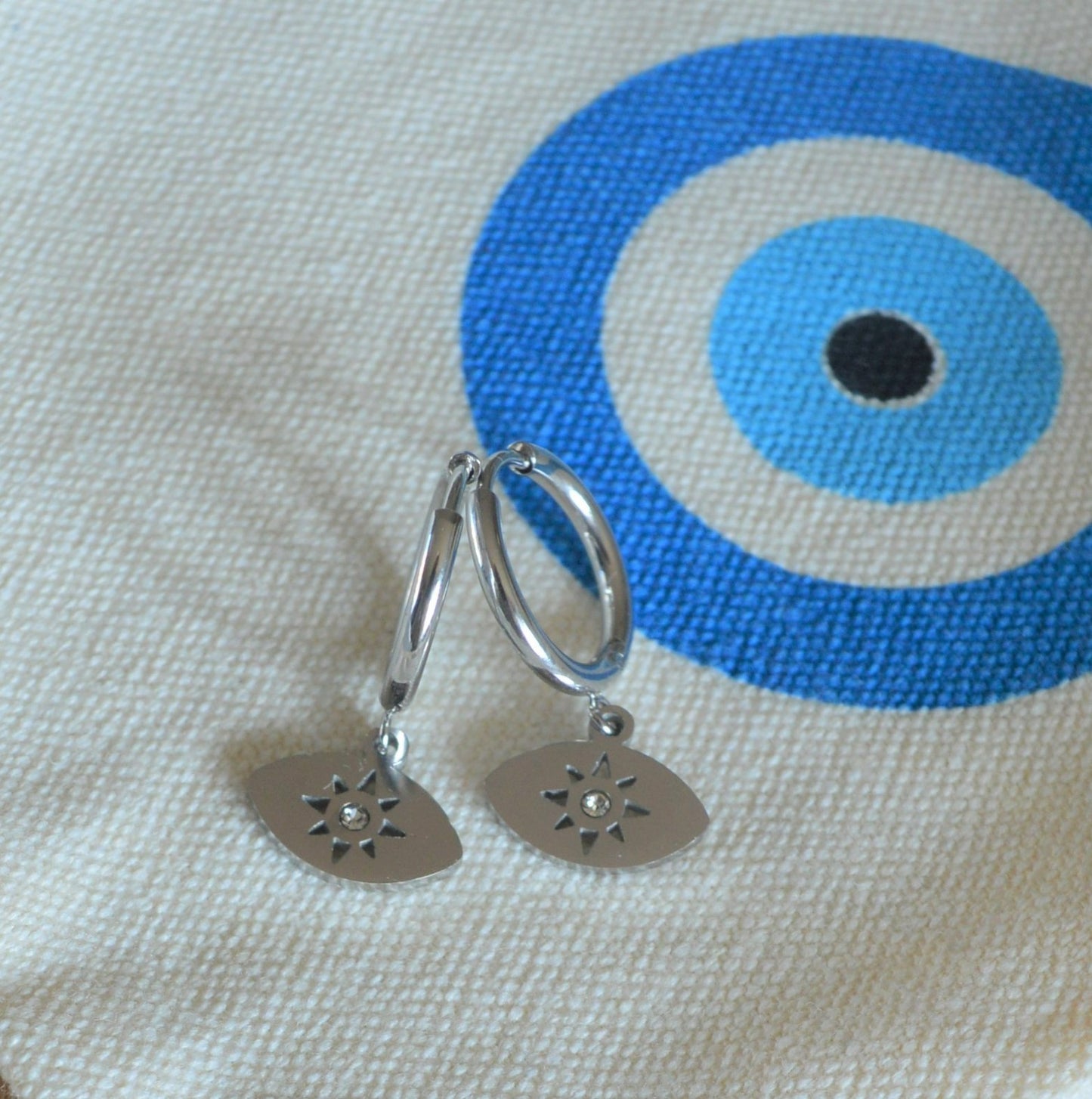 Nymphen Ohrringe mit Auge, Mataki, Evil Eye (silver)