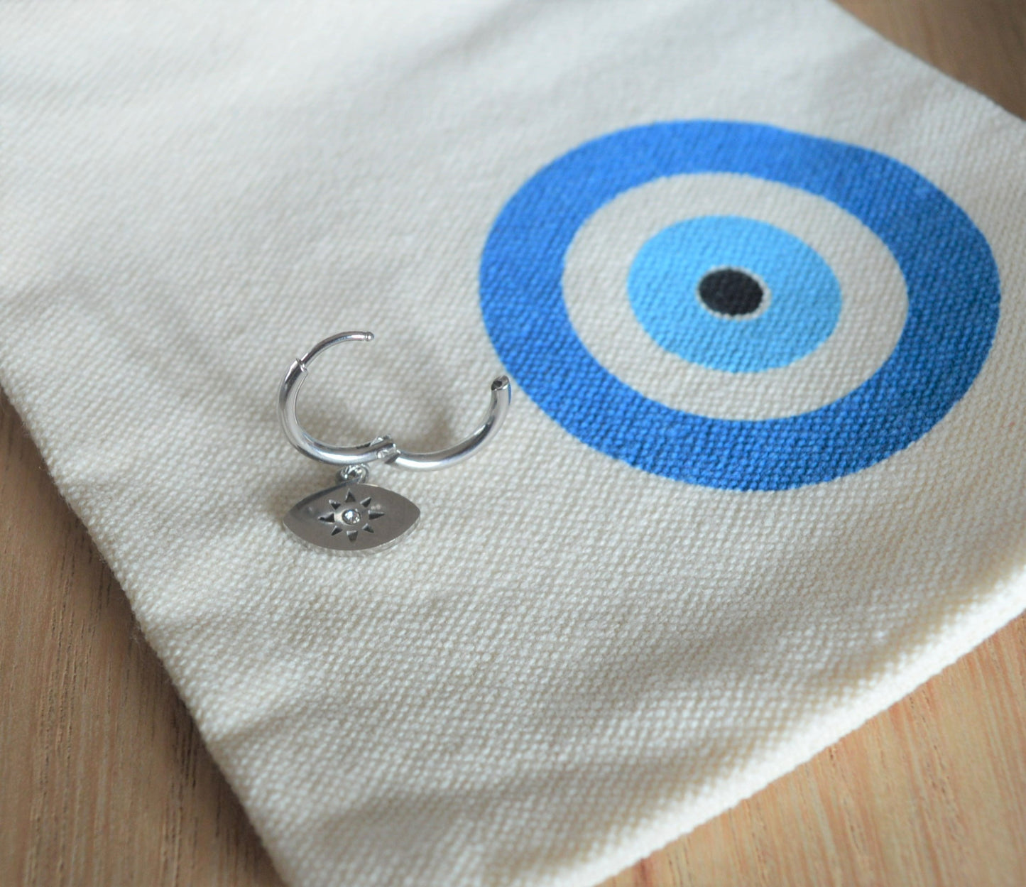 Nymphen Ohrringe mit Auge, Mataki, Evil Eye (silver)