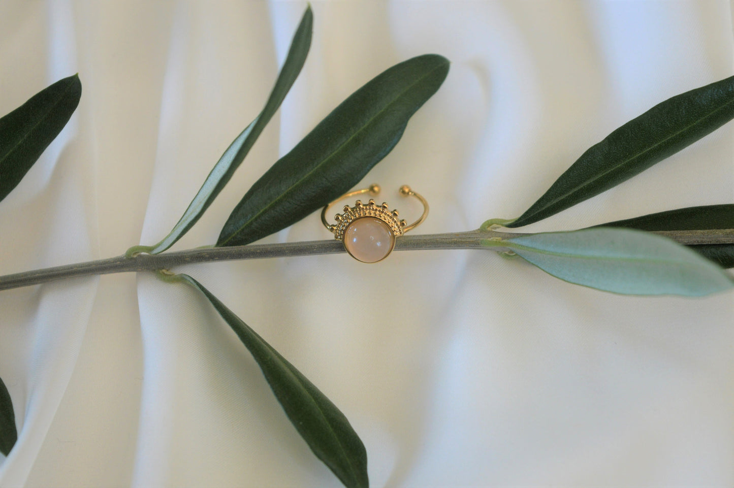 Apollo Ring mit Opal, Sonne und Krone (gold)